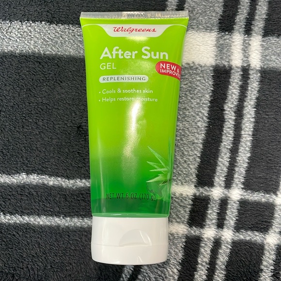 After sun gel replenishing cool & soothes skin 6 oz - Picture 1 of 2